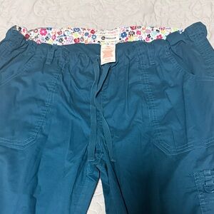 koi Teal Elastic-Waist Joggers with Floral Lining